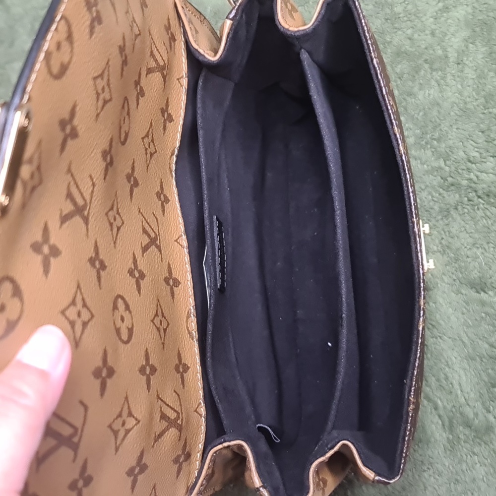 Auth 2019 LV Metis Reverse Monogram. - Picture 8 of 13